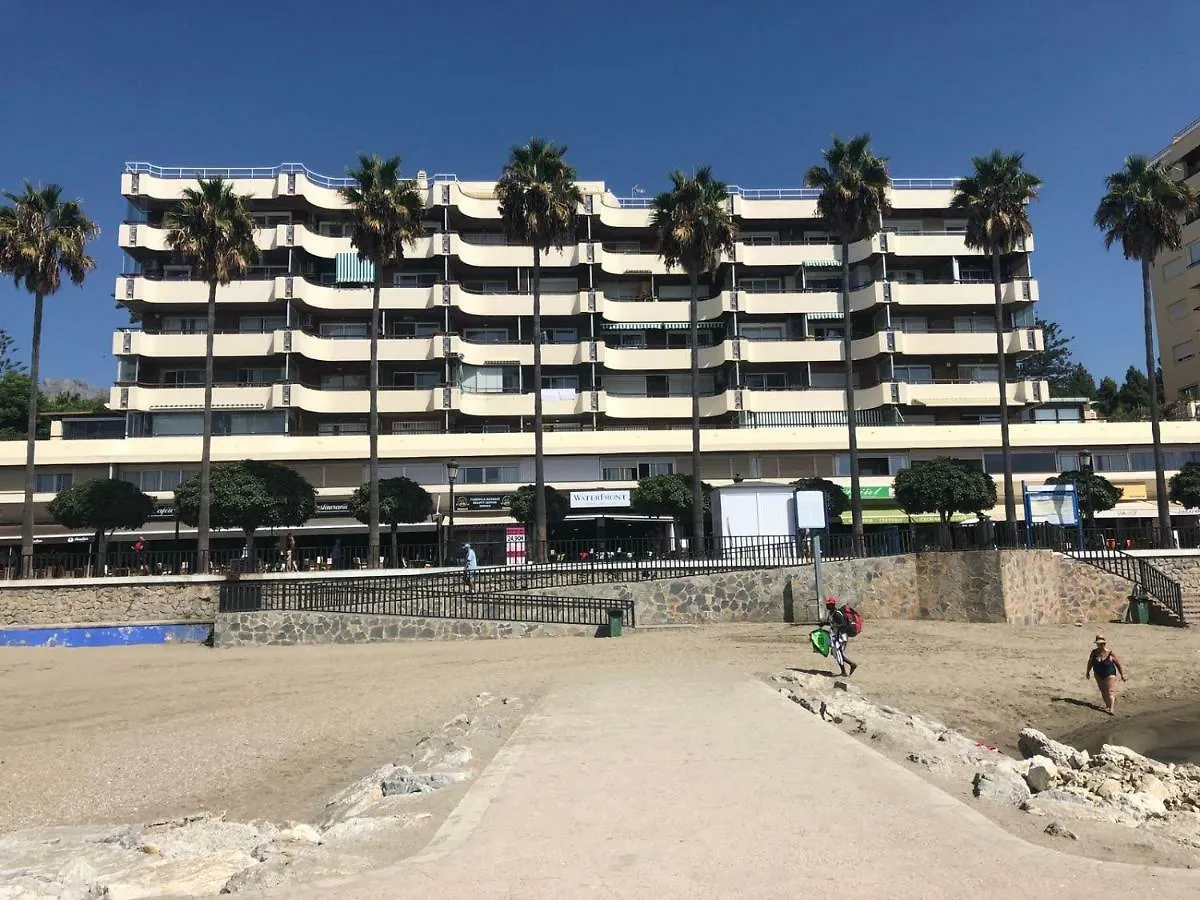 Apartamento 4-2, Edificio Eden Roc I location